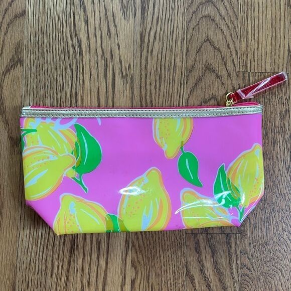 Lilly Pulitzer Estée Lauder Cosmetic Bag 🍋 - Picture 2 of 3